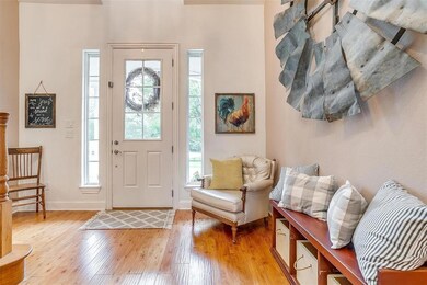 177 Horizon Cir, Azle, TX 76020 - photo 3