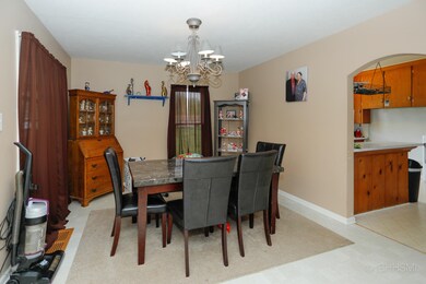 202 E North St-107