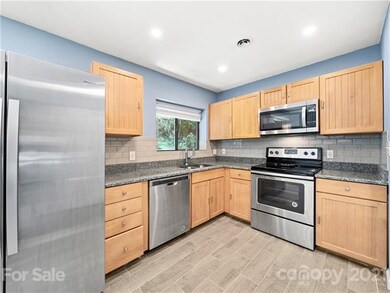 207 Cheyenne Ct unit 207, Asheville, NC 28803 - photo 6