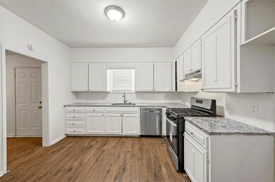 730 W Florence St, Denison, TX 75020 - photo 4