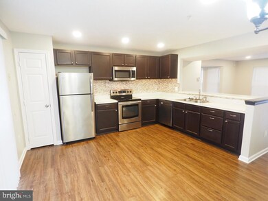 7424 Catterick Ct, Windsor Mill, MD 21244 - photo 5