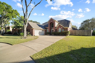 2013 Pembroke Bay Dr, League City, TX 77573 - photo 2
