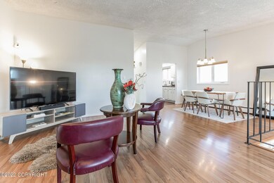 4202 Pinnacle Cr Front Photo 3