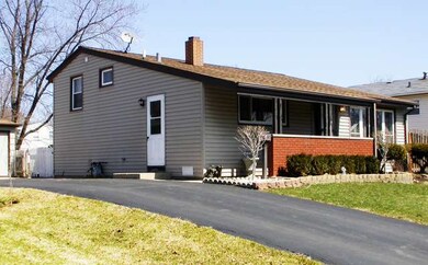 102 San Juan Rd, Carpentersville, IL 60110 - photo 2