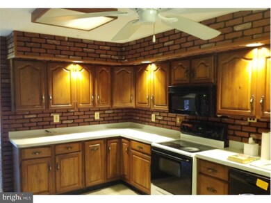 305 Columbia Rd S, Glassboro, NJ 08028 - photo 4