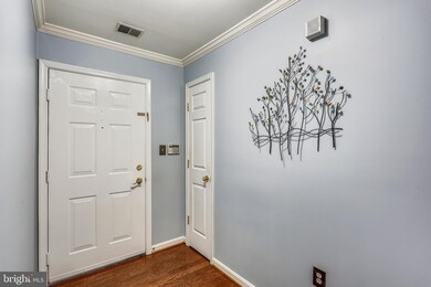 137 Timberbrook Ln unit T3, Gaithersburg, MD 20878 - photo 2