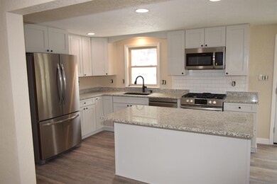 96 Elm St, Lancaster, NH 03584 - photo 4