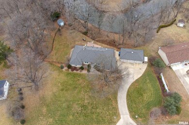 18 Oakbrook Place, Bettendorf, IA 52722 - photo 4