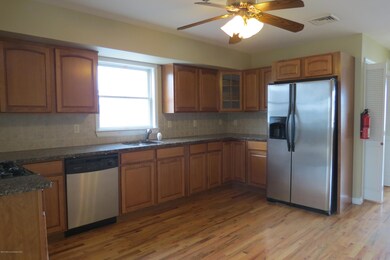Kitchen (2)