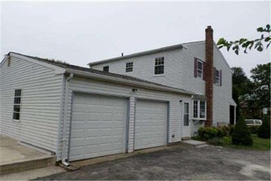 734 Windsor Place, Wallingford, PA 19086 - photo 2