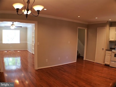 11708 Briary Branch Ct, Reston, VA 20191 - photo 7