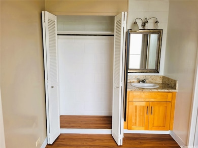 Varsity Villa unit 309, Honolulu, HI 96826 - photo 5