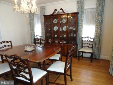 3404 Fallstaff Rd, Baltimore, MD 21215 - photo 2