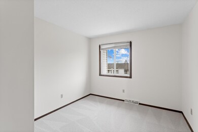 2355 Dorland Place E unit 94, Saint Paul, MN 55119 - photo 7