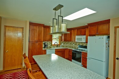 923 Maxwell Ct, Crown Point, IN 46307 - photo 6