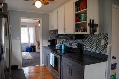 179 S Kingsboro Ave, Gloversville, NY 12078 - photo 3