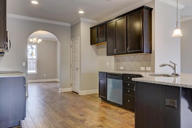 Lots of space in the kitchen