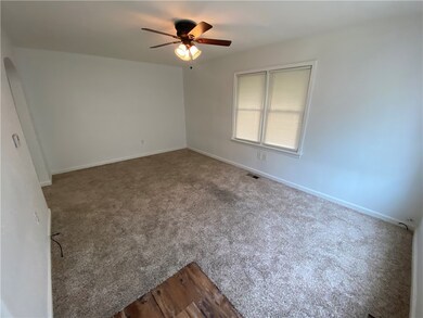 2409 Moultrie Ave, Mattoon, IL 61938 - photo 6