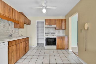 50 Plymouth Ct unit 5202B, Naperville, IL 60565 - photo 6