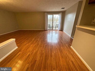 823 Stratford Way unit L, Frederick, MD 21701 - photo 2