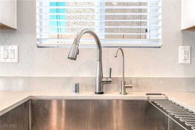10602 Enridge Ave, Las Vegas, NV 89166 - photo 7