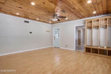 615 Webb st -6