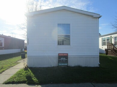 23697 Hickory Dr unit 219, Brownstown Township, MI 48174 - photo 6