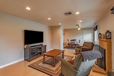 2331 Belladonna St, Redding, CA 96002 - photo 5