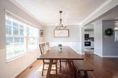 12738 Buff Stone Ct, Fishers, IN 46037 - photo 7