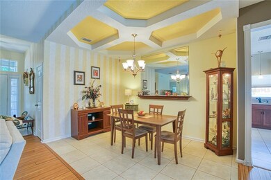 Dining room with tray ceiling