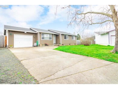 240 Columbia Loop Rd, Roseburg, OR 97471 - photo 3