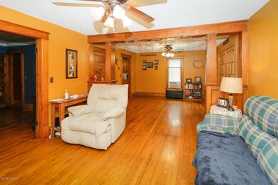 507 Spring St-105