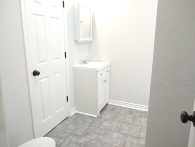 320 Master Bathroom