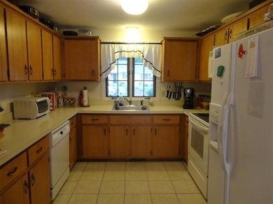 18 Warren Rd unit 31A, Yarmouth Port, MA 02675 - photo 7