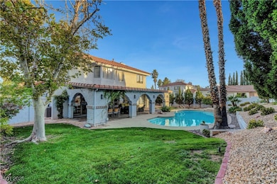 2825 Waterview Dr, Las Vegas, NV 89117 - photo 4