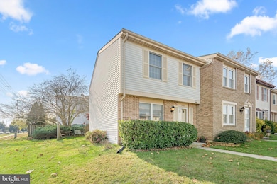 11800 Ashbrook Ct, Germantown, MD 20876 - photo 3