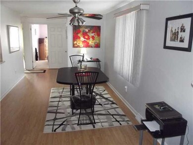 Dining Room. Great entertainment area..