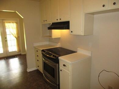 646 Mckinnon Rd, Boston, GA 31626 - photo 7