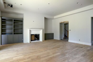 1421 Neeley Dr, Houston, TX 77055 - photo 4