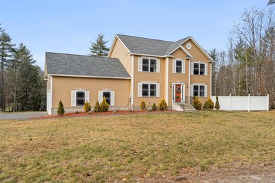 109 W Ridge Cir, Hopkinton, NH 03229 - photo 2