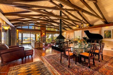 1216 S Riverside Dr. MLS-24