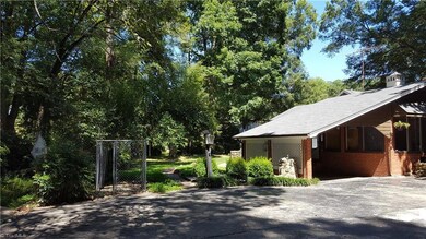 1028 Uwharrie St, Asheboro, NC 27203 - photo 5