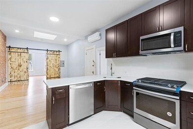 215 Shippen St unit 3, Weehawken, NJ 07086 - photo 3