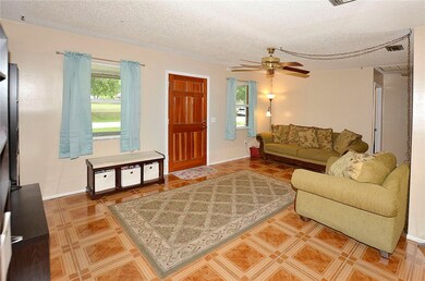 Living room 2