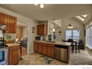 Access from the kitchen to the formal dining room 