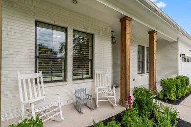 1418 Chantilly Ln, Houston, TX 77018 - photo 2