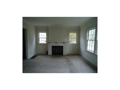 Living Room. Lower