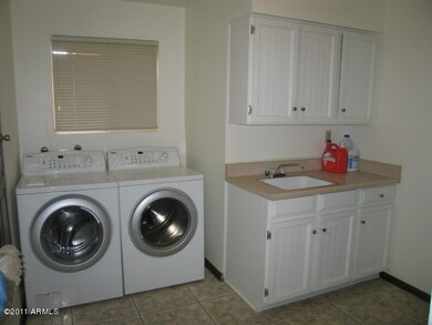 Huge laundry with pantry