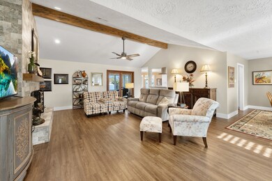 2919 N Peach Hollow Cir, Pearland, TX 77584 - photo 5