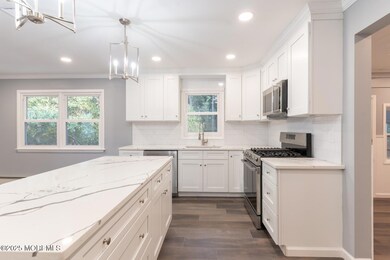 23 Burlington Ct, Toms River, NJ 08757 - photo 4